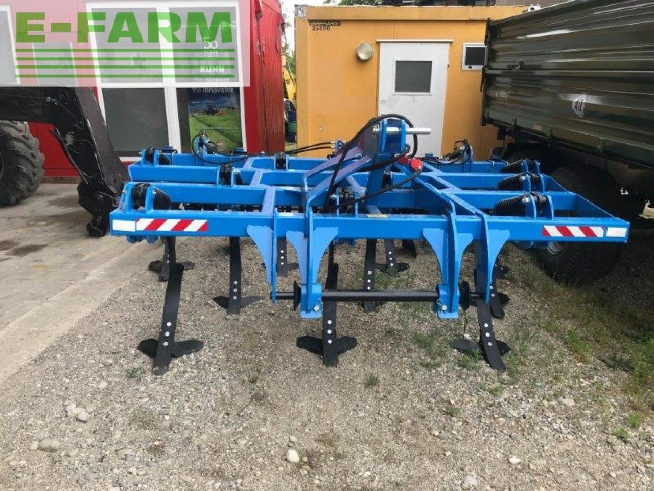 Lemken Flügelschargrubber 3,2m mit Dachringwalze hydr Tiefeneinstellung - Cultivator: picture 2 Lemken Flügelschargrubber 3,2m mit Dachringwalze hydr Tiefeneinstellung - Cultivator: picture 2