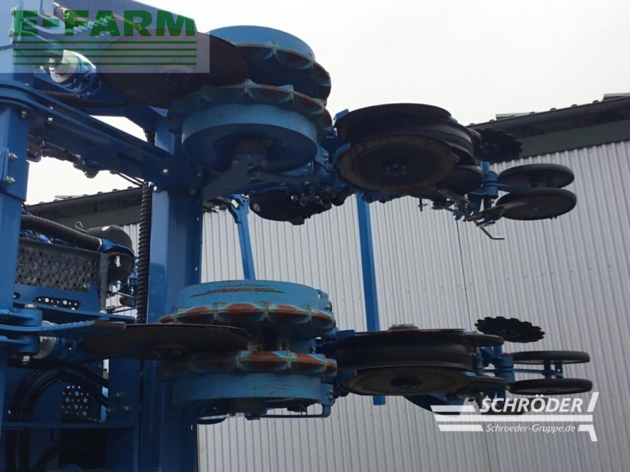 Lemken azurit 9 | demomaschine | nur 131 hektar - Precision sowing machine: picture 5 Lemken azurit 9 | demomaschine | nur 131 hektar - Precision sowing machine: picture 5
