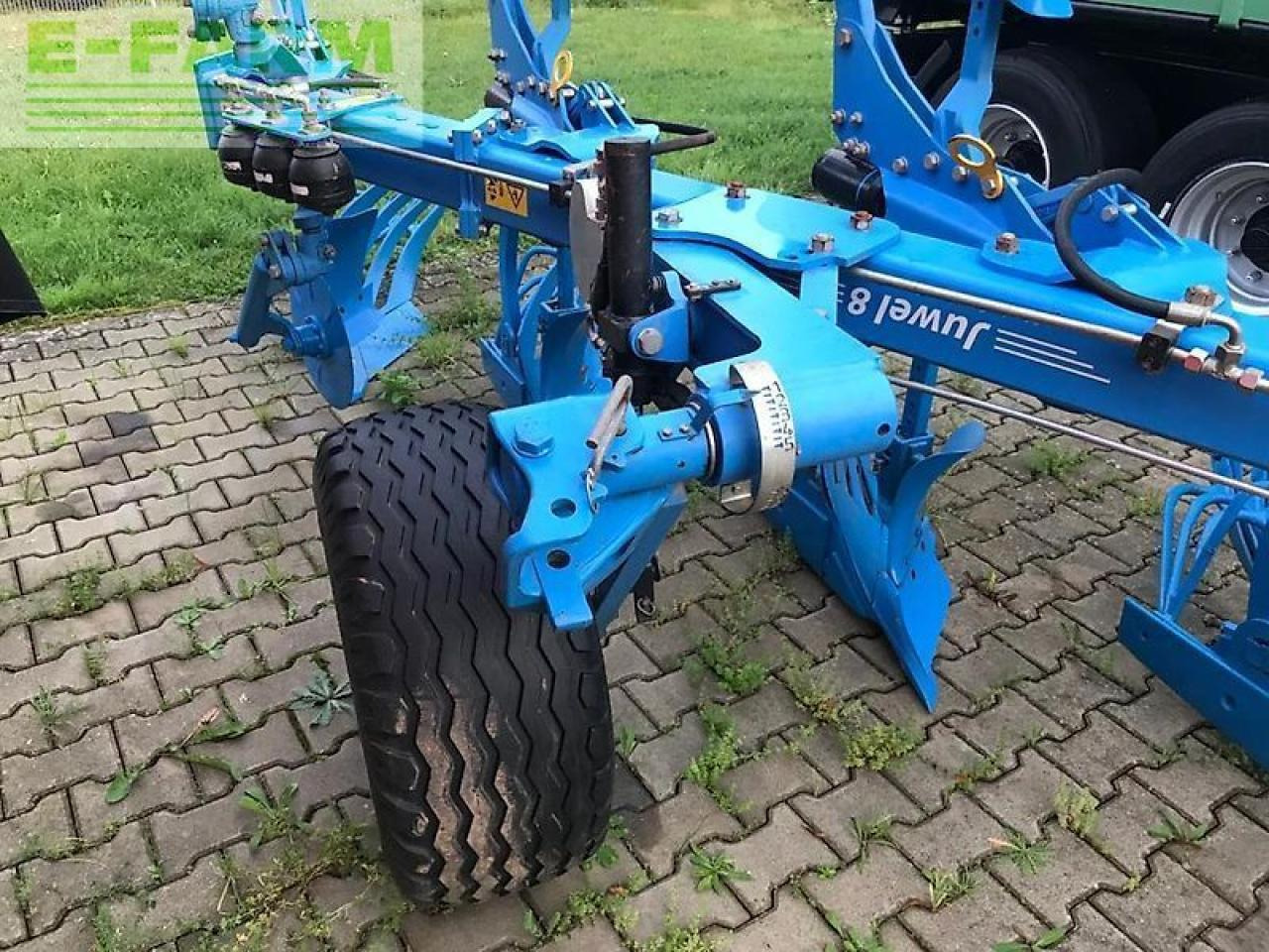 Lemken juwel 8m - Plow: picture 5 Lemken juwel 8m - Plow: picture 5