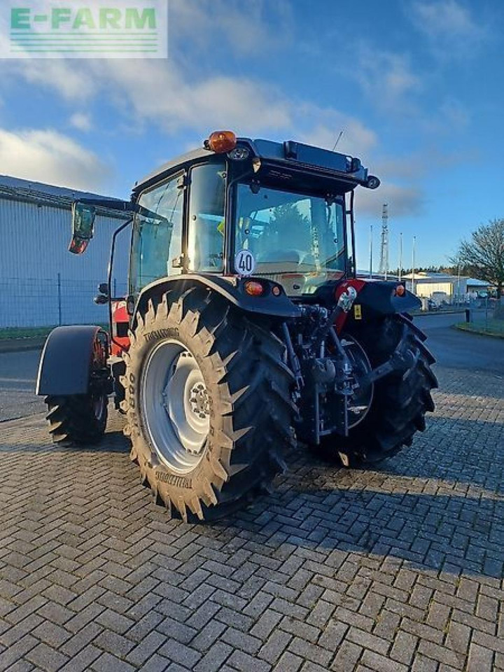 Massey Ferguson 4710m dyna-2 - Farm tractor: picture 5 Massey Ferguson 4710m dyna-2 - Farm tractor: picture 5