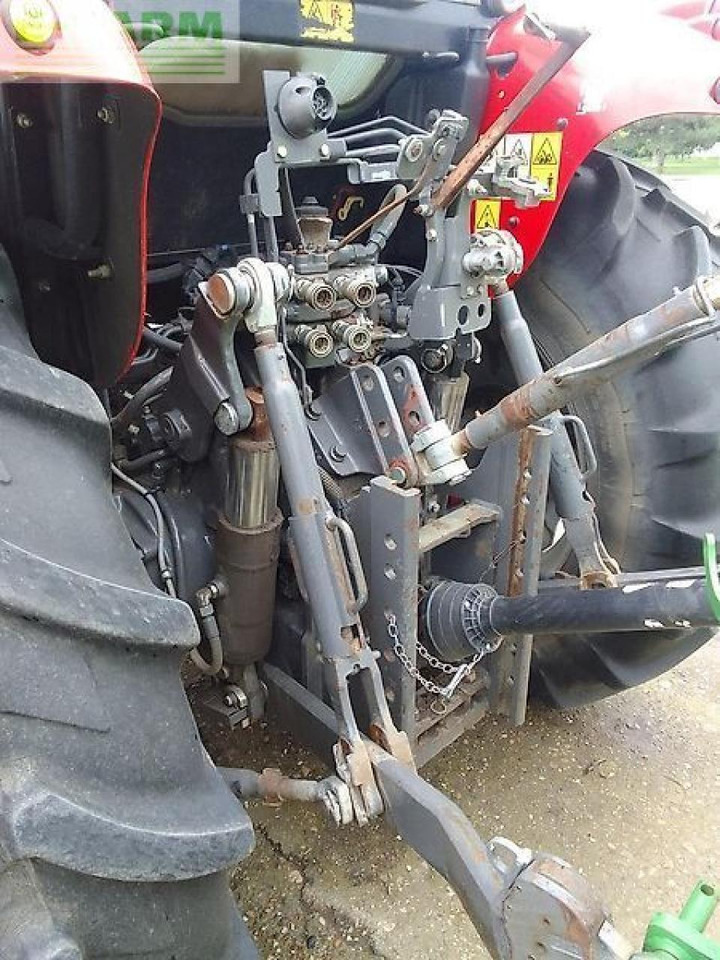 Massey Ferguson 5611-dyna 4- eesential Essential - Farm tractor: picture 5 Massey Ferguson 5611-dyna 4- eesential Essential - Farm tractor: picture 5