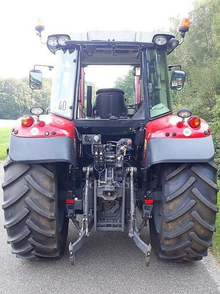 Massey Ferguson 5713 sl - Farm tractor: picture 4 Massey Ferguson 5713 sl - Farm tractor: picture 4