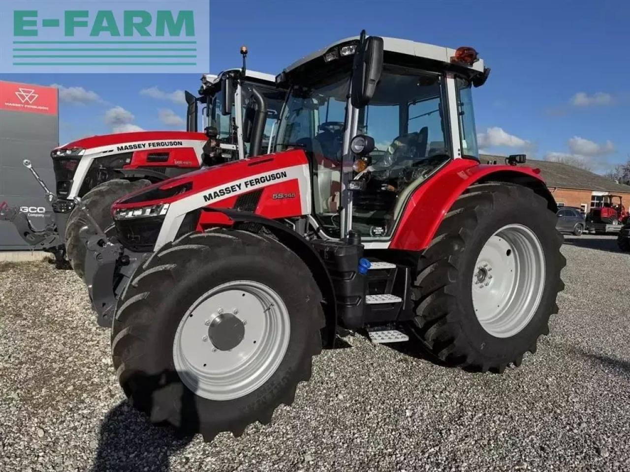 Massey Ferguson 5s-145 dyna 6 exclusive Exclusive - Farm tractor: picture 1 Massey Ferguson 5s-145 dyna 6 exclusive Exclusive - Farm tractor: picture 1