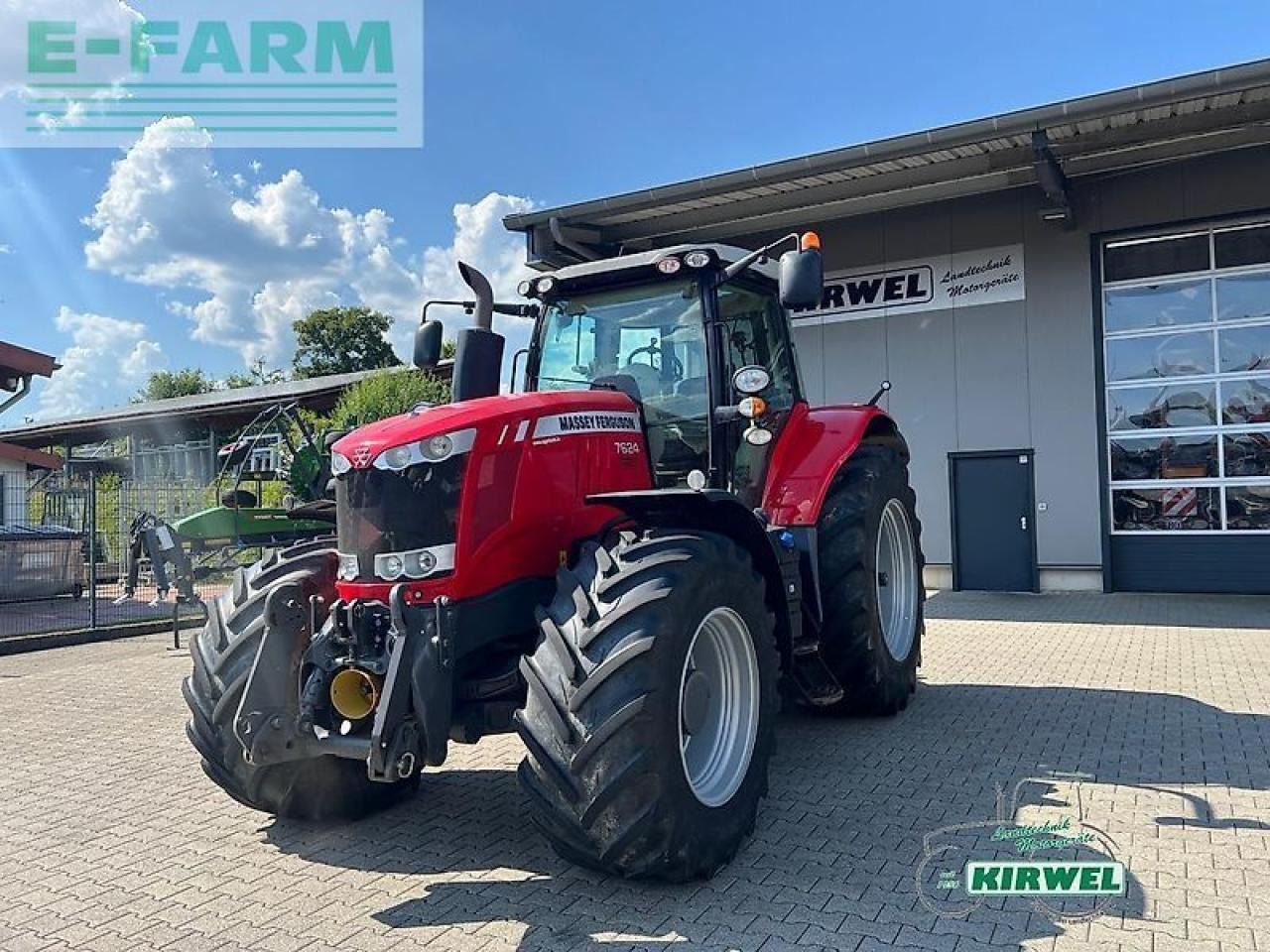 Massey Ferguson 7624 dynavt - Farm tractor: picture 2 Massey Ferguson 7624 dynavt - Farm tractor: picture 2