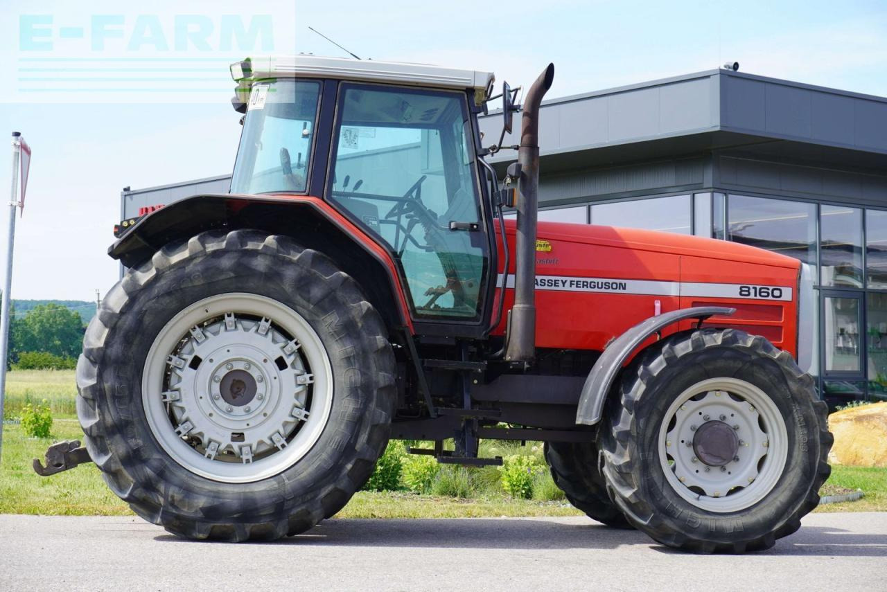 Massey Ferguson 8160-4 - Farm tractor: picture 3 Massey Ferguson 8160-4 - Farm tractor: picture 3