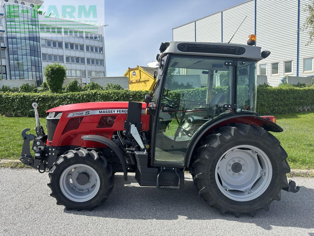 Massey Ferguson mf 3708 - Farm tractor: picture 3 Massey Ferguson mf 3708 - Farm tractor: picture 3