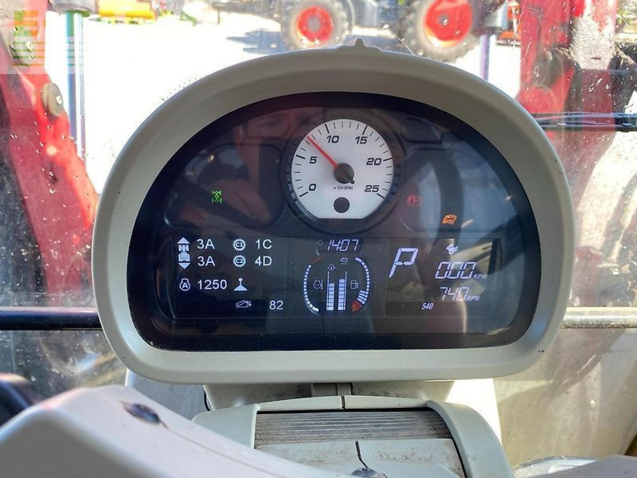 Farm tractor Massey Ferguson mf 5712 sl: picture 6 Farm tractor Massey Ferguson mf 5712 sl: picture 6