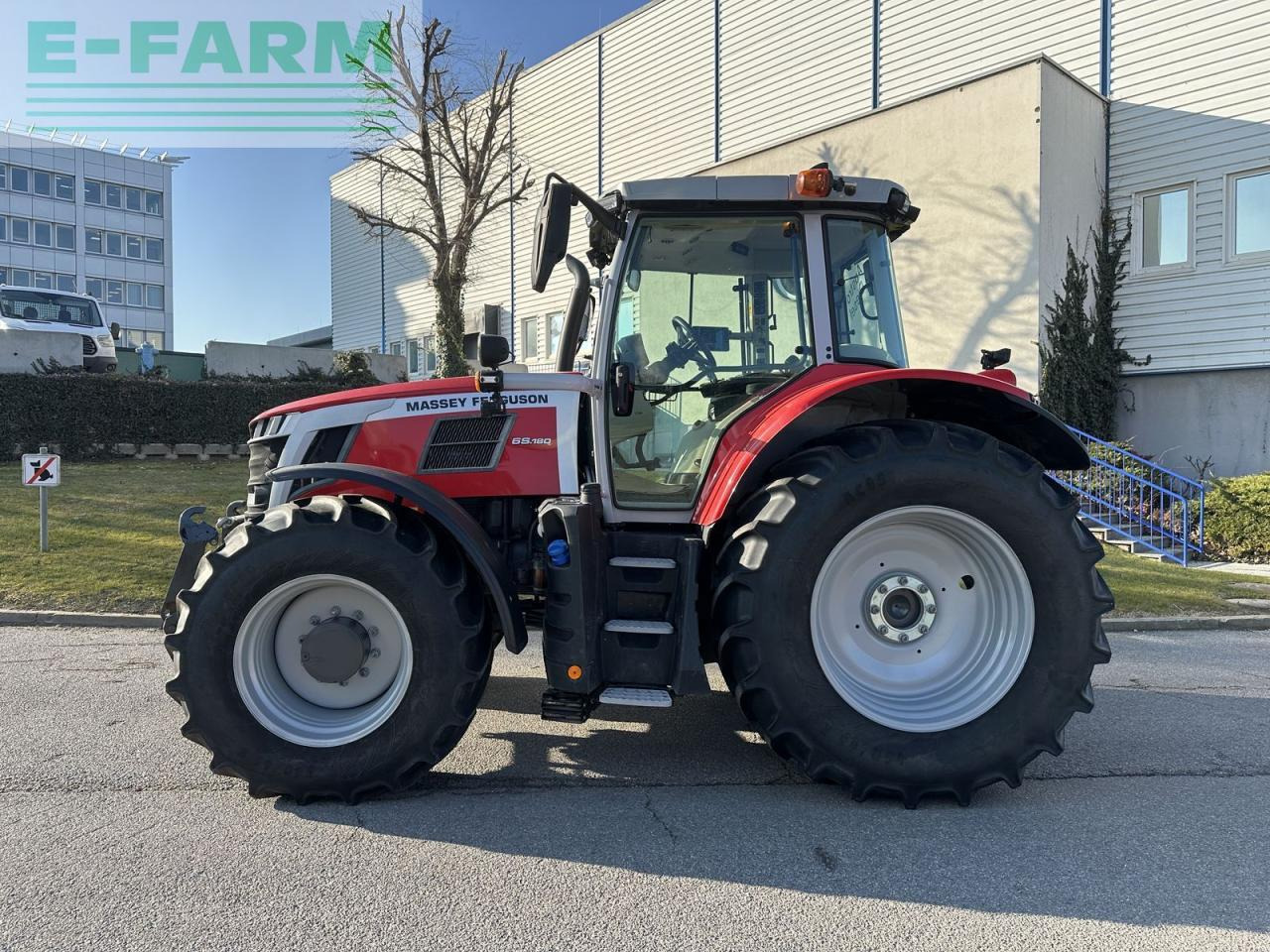 Massey Ferguson mf 6s.180 - Farm tractor: picture 2 Massey Ferguson mf 6s.180 - Farm tractor: picture 2