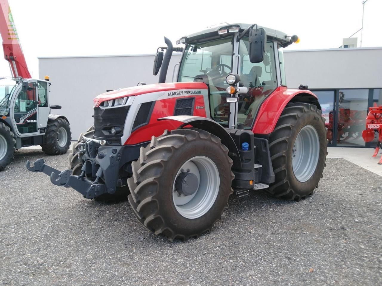 Massey Ferguson mf 6s.180 dyna-vt exclusive Exclusive - Farm tractor: picture 1 Massey Ferguson mf 6s.180 dyna-vt exclusive Exclusive - Farm tractor: picture 1