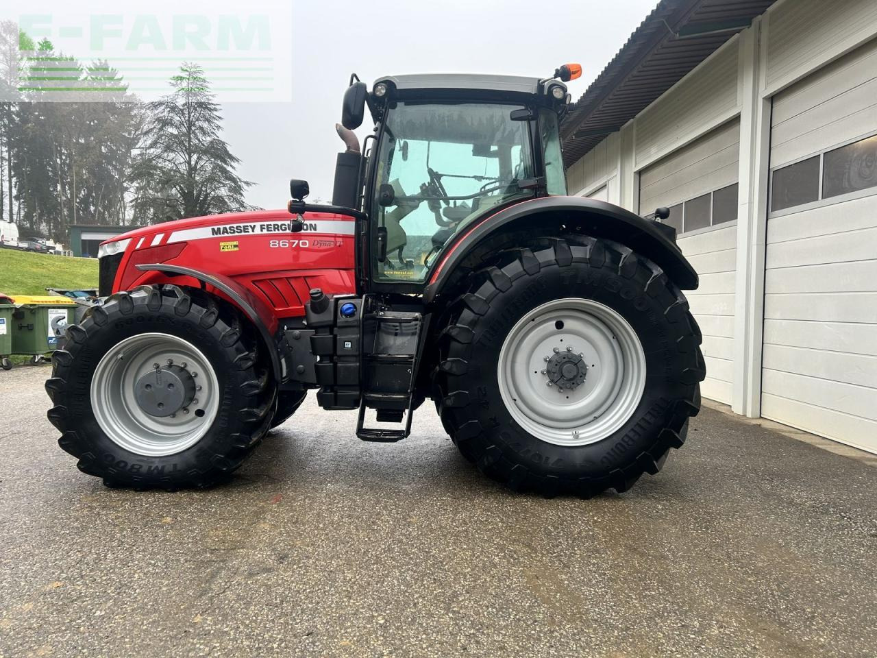 Massey Ferguson mf 8670 dyna-vt - Farm tractor: picture 5 Massey Ferguson mf 8670 dyna-vt - Farm tractor: picture 5