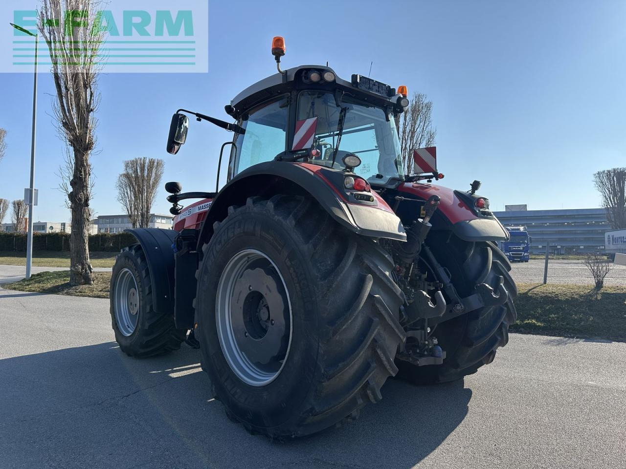 Massey Ferguson mf 8740 s (stage v) - Farm tractor: picture 5 Massey Ferguson mf 8740 s (stage v) - Farm tractor: picture 5