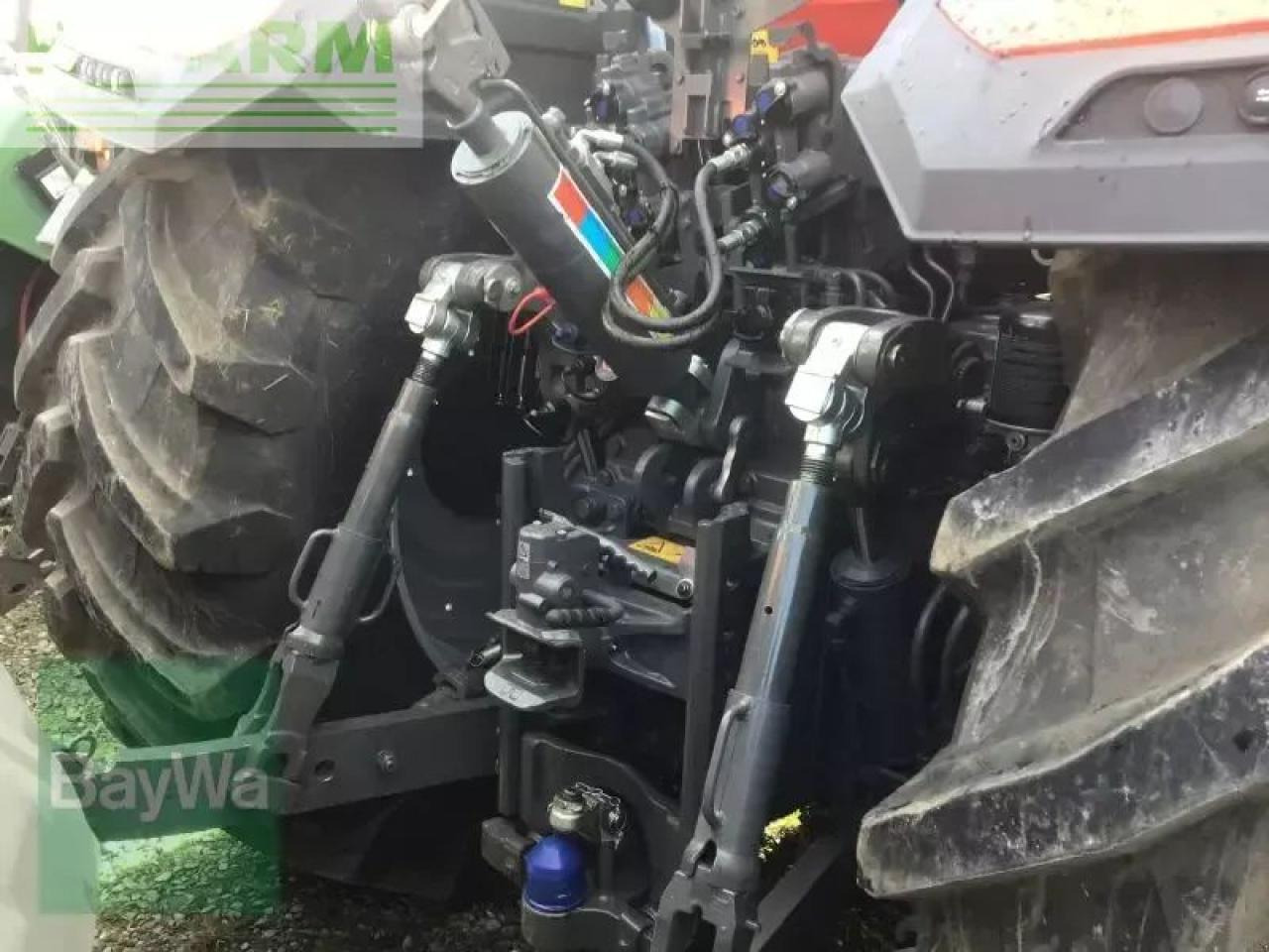 Massey Ferguson mf 8s.305 dyna-vt exclusive ma Exclusive - Farm tractor: picture 3 Massey Ferguson mf 8s.305 dyna-vt exclusive ma Exclusive - Farm tractor: picture 3