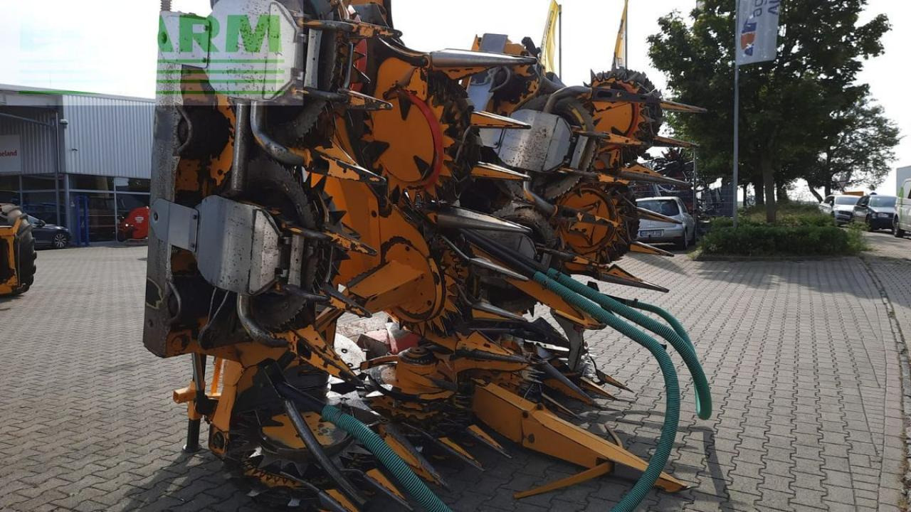 New Holland 90 sfi / kemper maisgebiss 390 - Forage harvester attachment: picture 5 New Holland 90 sfi / kemper maisgebiss 390 - Forage harvester attachment: picture 5