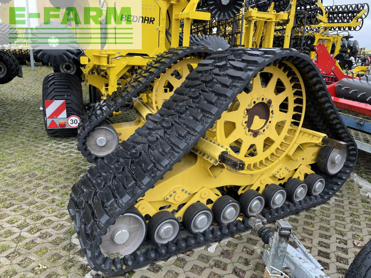 New Holland Mattracks TA 9000-HD - Combine harvester: picture 2 New Holland Mattracks TA 9000-HD - Combine harvester: picture 2