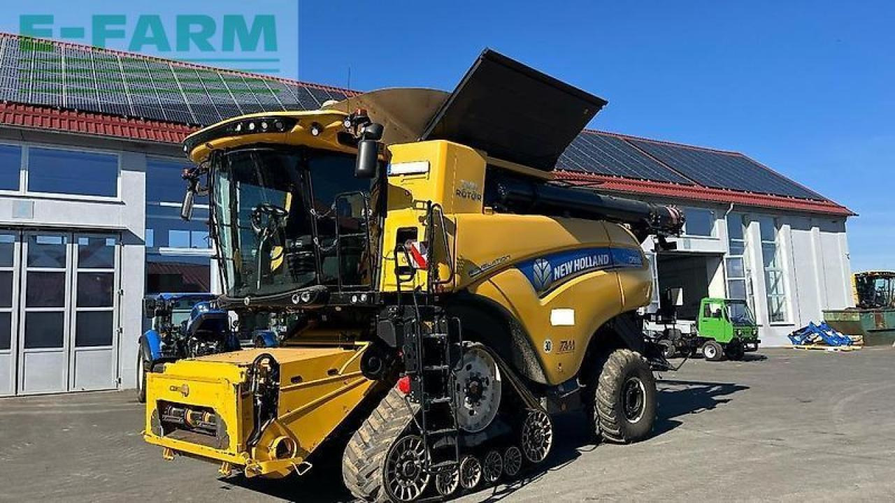 New Holland cr 8.90 10,7msw + sww mähdrescher intellisense macdon - Combine harvester: picture 1 New Holland cr 8.90 10,7msw + sww mähdrescher intellisense macdon - Combine harvester: picture 1