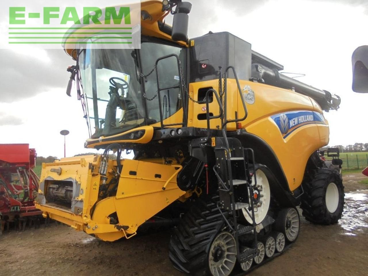 New Holland cr9.90 - Combine harvester: picture 1 New Holland cr9.90 - Combine harvester: picture 1
