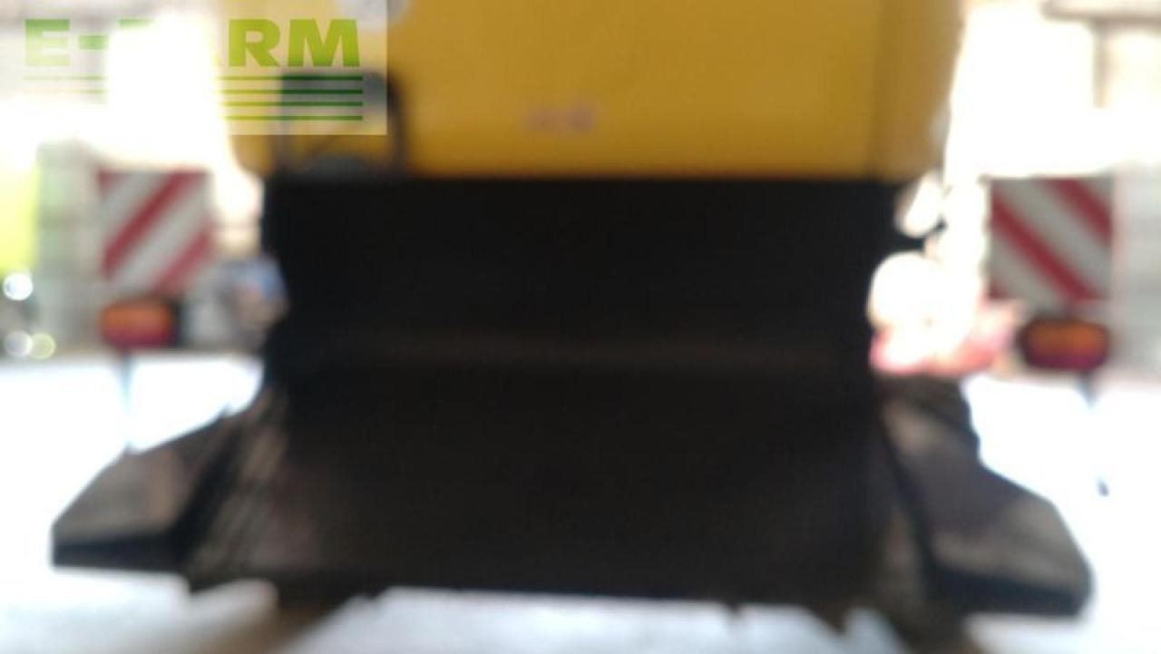 New Holland cx 8060 - Combine harvester: picture 5 New Holland cx 8060 - Combine harvester: picture 5