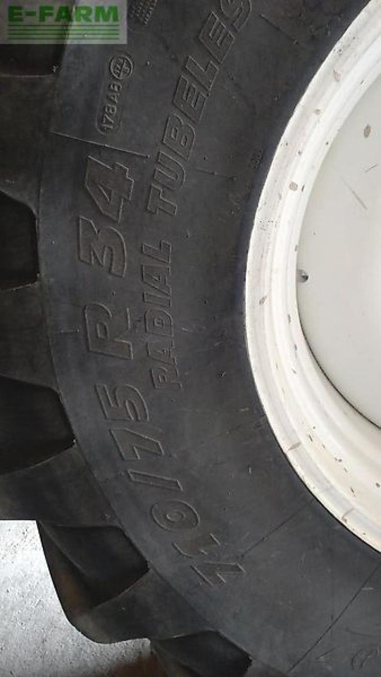 New Holland cx 8060 - Combine harvester: picture 2 New Holland cx 8060 - Combine harvester: picture 2