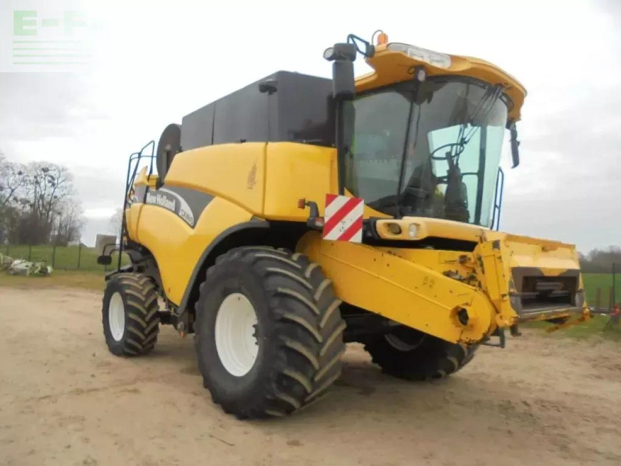 New Holland cx860sl - Combine harvester: picture 4 New Holland cx860sl - Combine harvester: picture 4