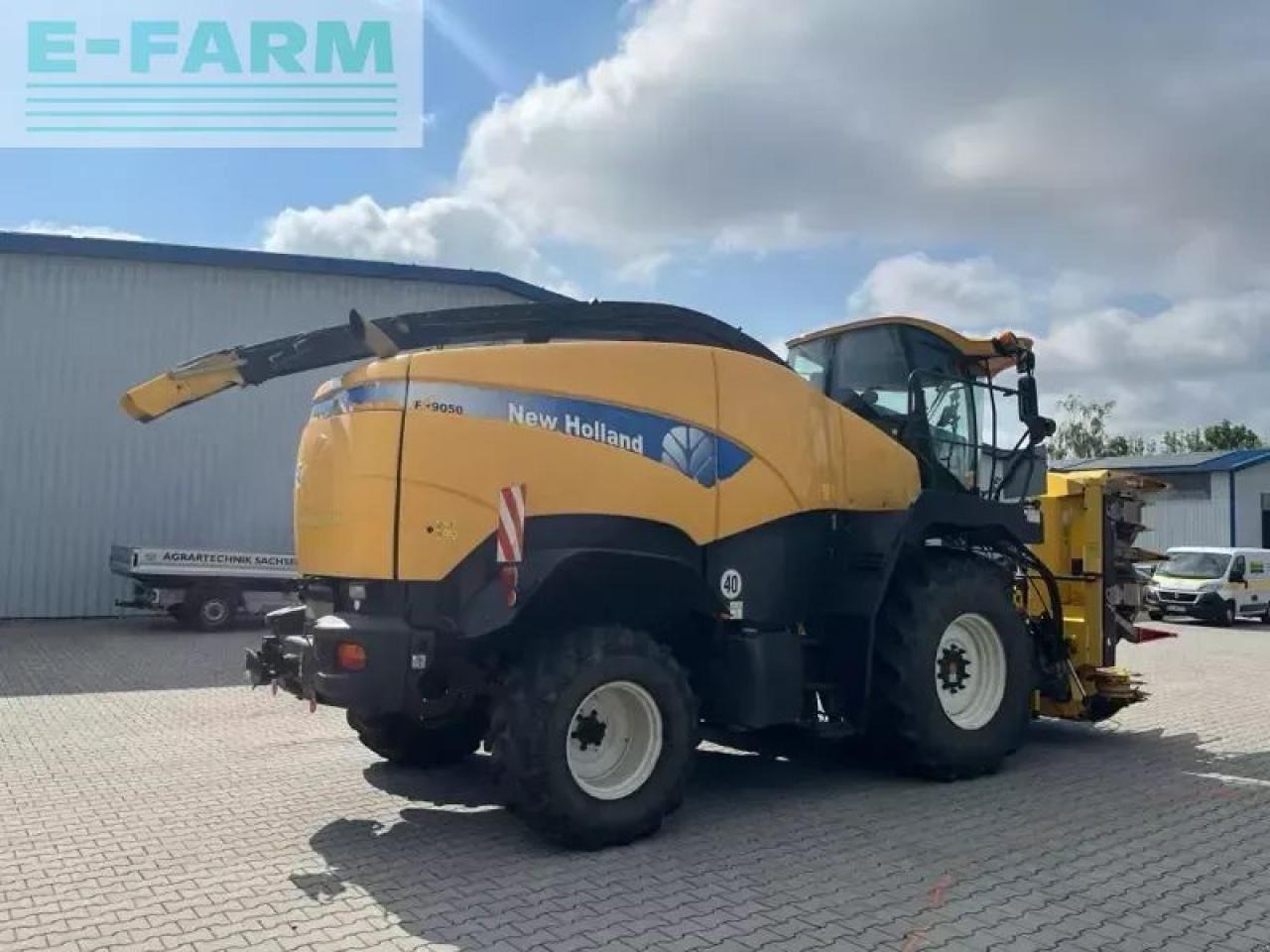 New Holland fr 9050 - Forage harvester: picture 5 New Holland fr 9050 - Forage harvester: picture 5