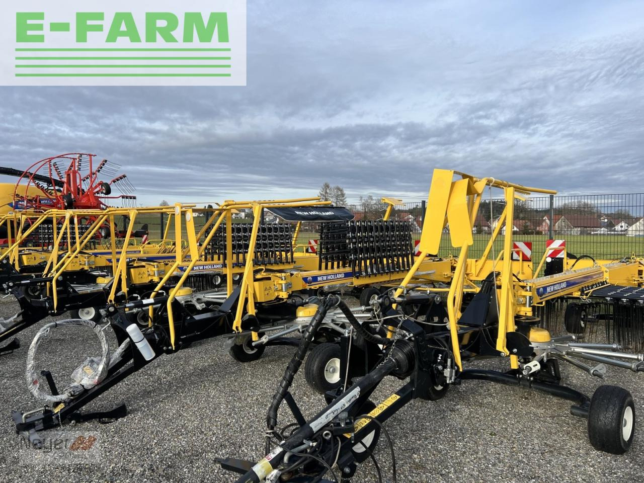 New Holland prorotor l640 t + autosteer - Tedder/ Rake: picture 1 New Holland prorotor l640 t + autosteer - Tedder/ Rake: picture 1
