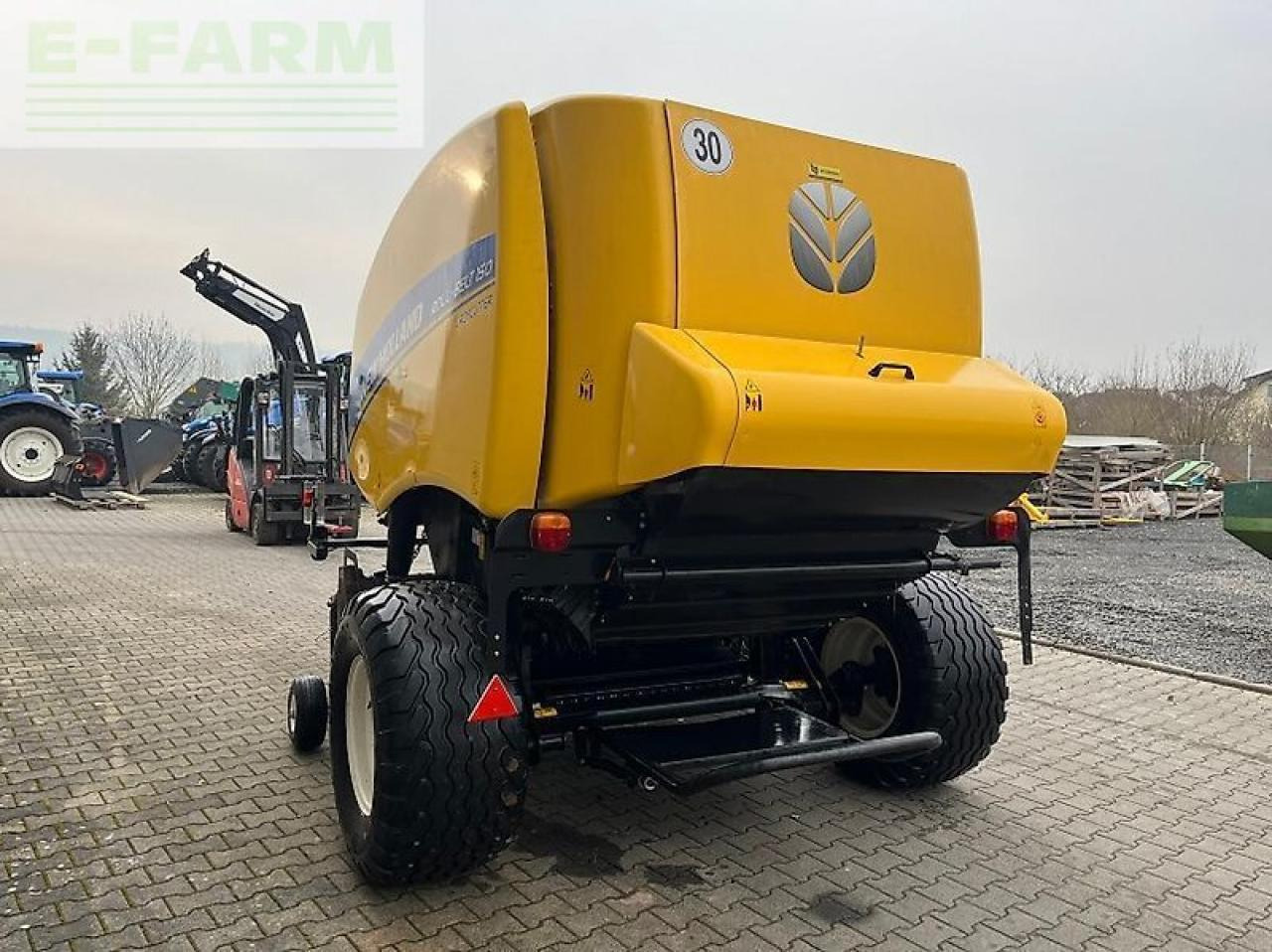 New Holland rb 150 crop c - Square baler: picture 4 New Holland rb 150 crop c - Square baler: picture 4