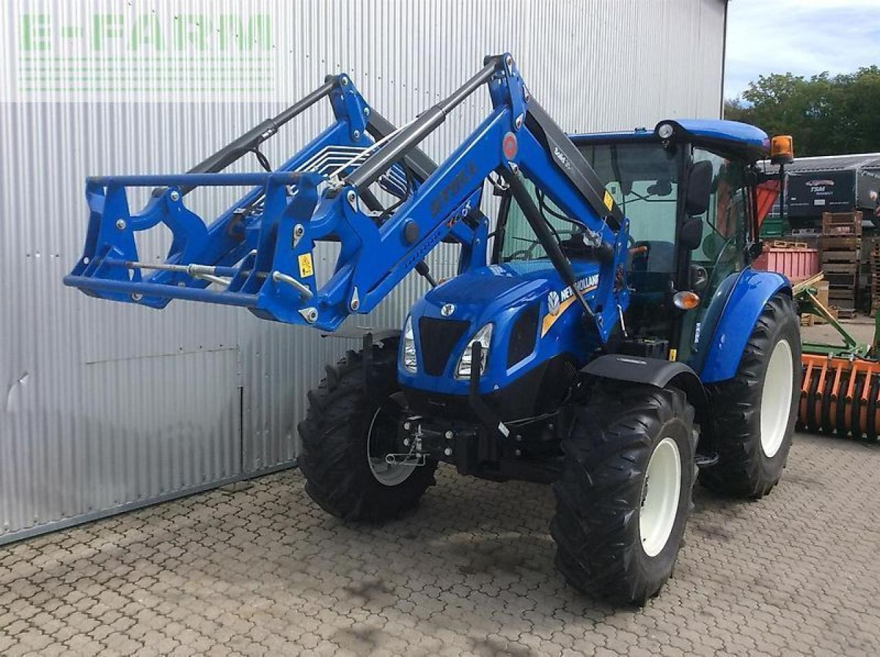 New Holland t 4.55 s S - Farm tractor: picture 4 New Holland t 4.55 s S - Farm tractor: picture 4