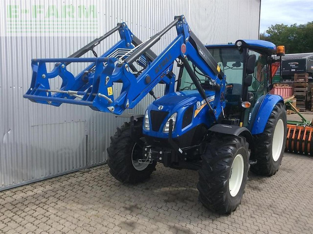 New Holland t 4.55 s S - Farm tractor: picture 3 New Holland t 4.55 s S - Farm tractor: picture 3