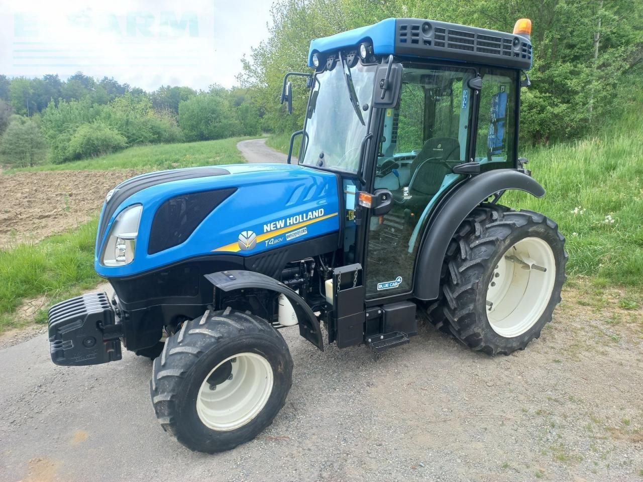 New Holland t4.80 v V - Farm tractor: picture 1 New Holland t4.80 v V - Farm tractor: picture 1
