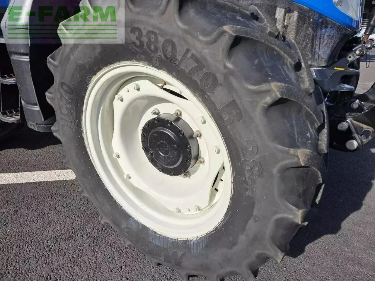 New Holland t5-100 - Farm tractor: picture 4 New Holland t5-100 - Farm tractor: picture 4