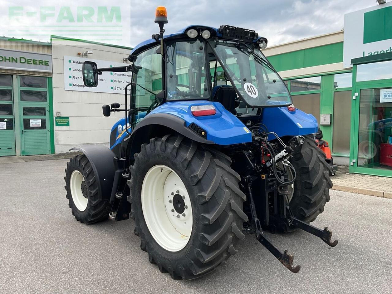 New Holland t5.120 ec EC - Farm tractor: picture 4 New Holland t5.120 ec EC - Farm tractor: picture 4