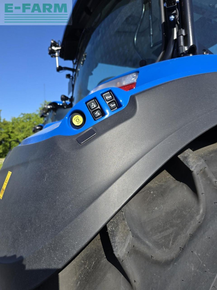 New Holland t5.140 dynamic command (stage v) - Farm tractor: picture 5 New Holland t5.140 dynamic command (stage v) - Farm tractor: picture 5