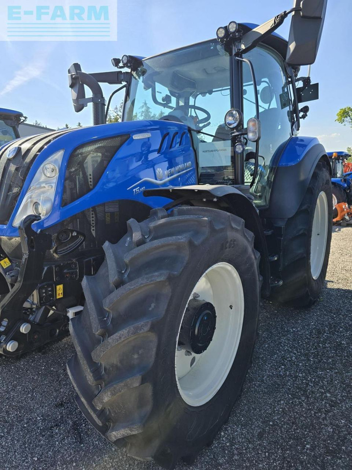 New Holland t5.140 dynamic command (stage v) - Farm tractor: picture 3 New Holland t5.140 dynamic command (stage v) - Farm tractor: picture 3