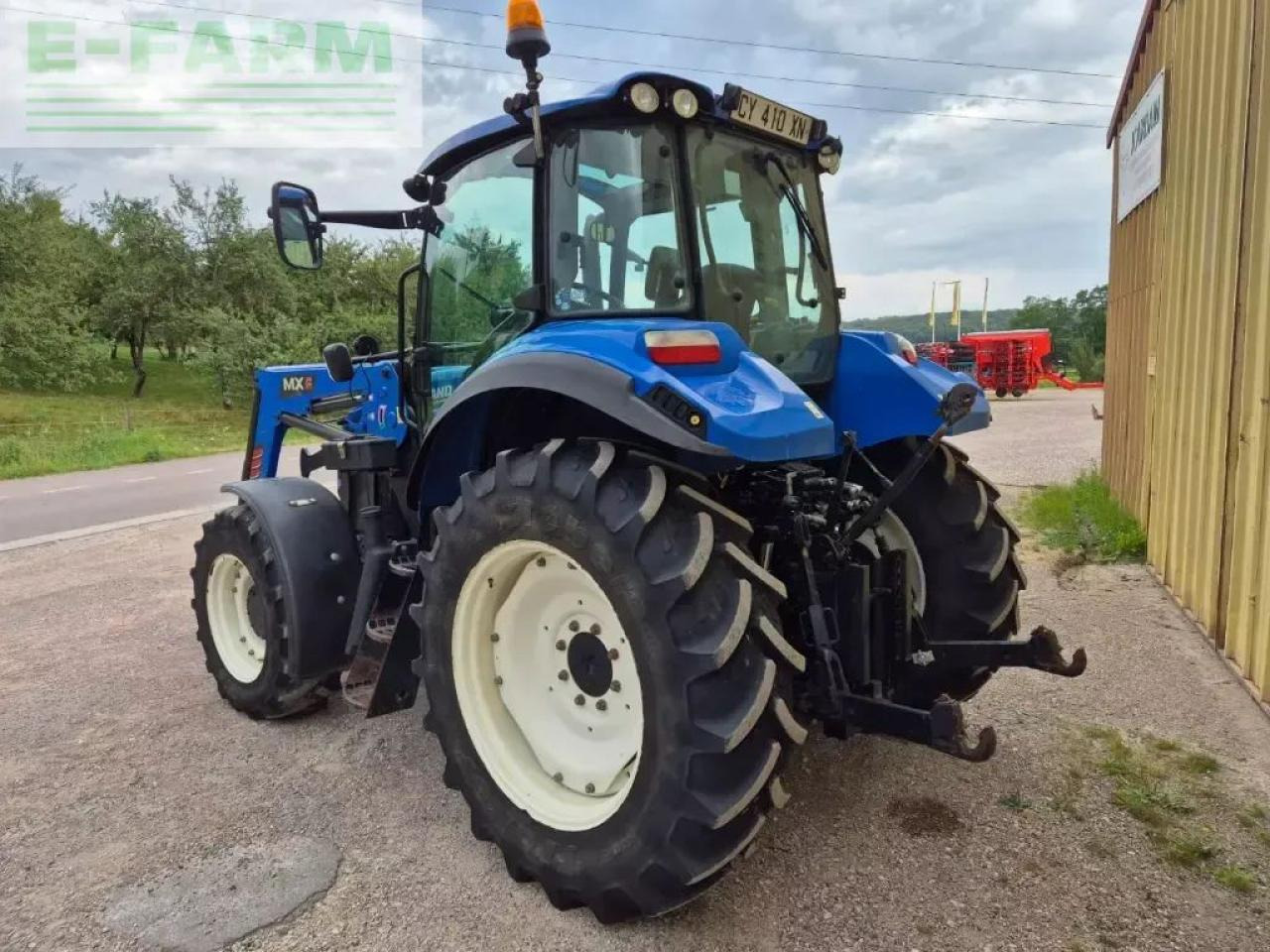 New Holland t5.95 - Farm tractor: picture 4 New Holland t5.95 - Farm tractor: picture 4