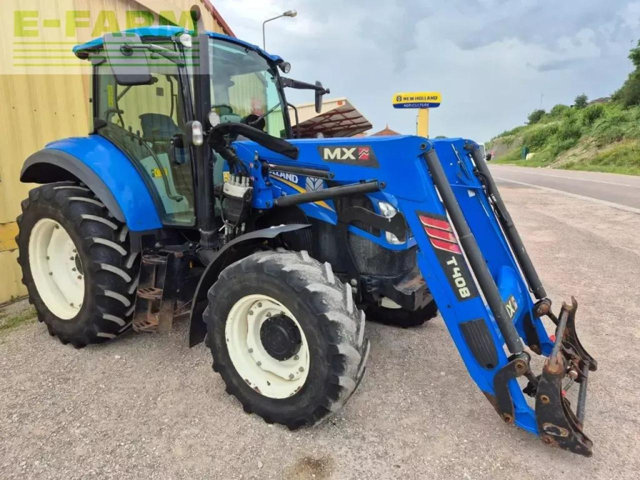 New Holland t5.95 - Farm tractor: picture 2 New Holland t5.95 - Farm tractor: picture 2