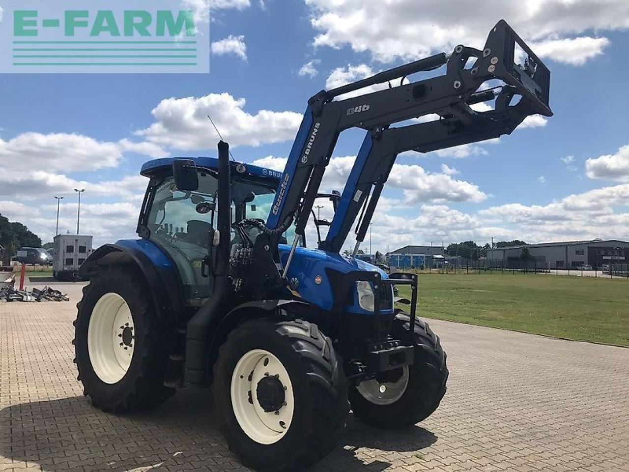 New Holland t6.140 electrocommand - Farm tractor: picture 5 New Holland t6.140 electrocommand - Farm tractor: picture 5