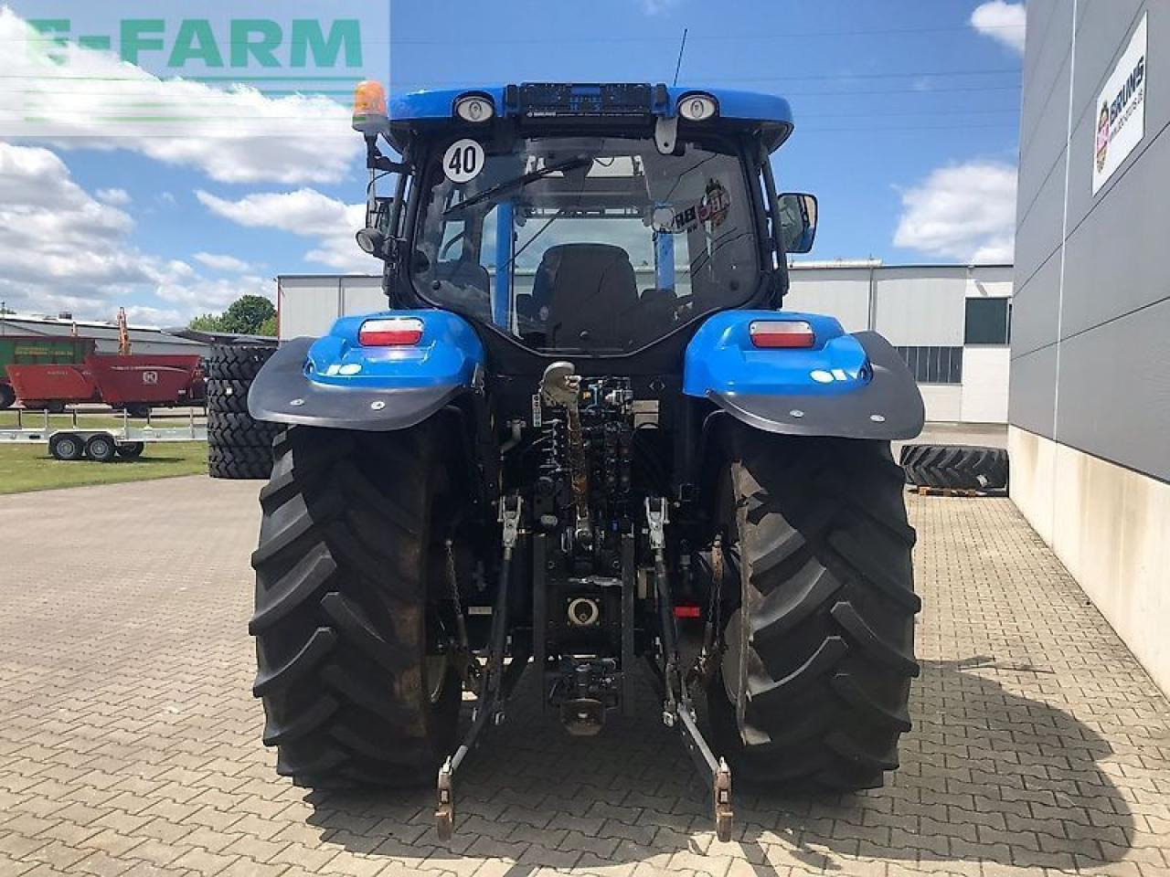 New Holland t6.140 electrocommand - Farm tractor: picture 4 New Holland t6.140 electrocommand - Farm tractor: picture 4