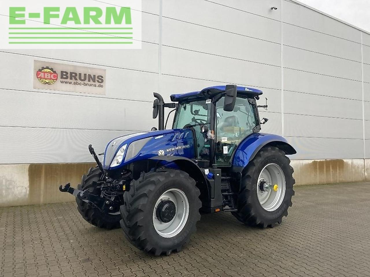 New Holland t6.145 electrocommand my19 - Farm tractor: picture 1 New Holland t6.145 electrocommand my19 - Farm tractor: picture 1