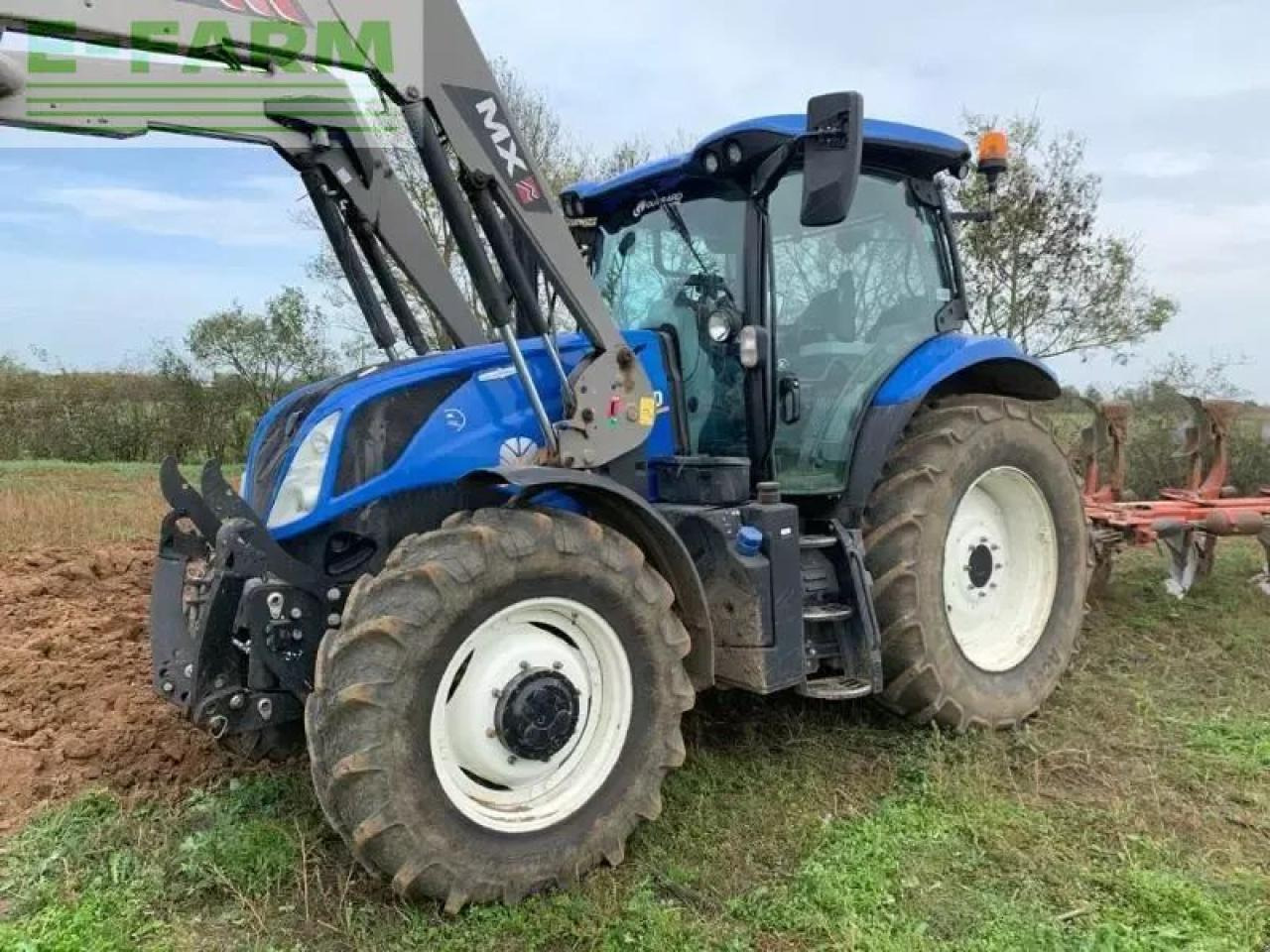 New Holland t6-155ac - Farm tractor: picture 2 New Holland t6-155ac - Farm tractor: picture 2