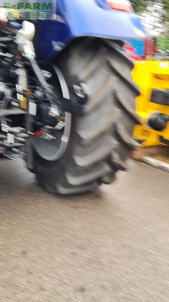 New Holland t6.160 - Farm tractor: picture 2 New Holland t6.160 - Farm tractor: picture 2