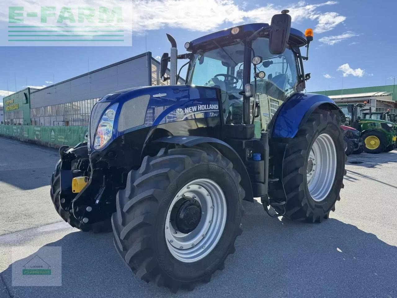 New Holland t7.210 auto command - Farm tractor: picture 1 New Holland t7.210 auto command - Farm tractor: picture 1