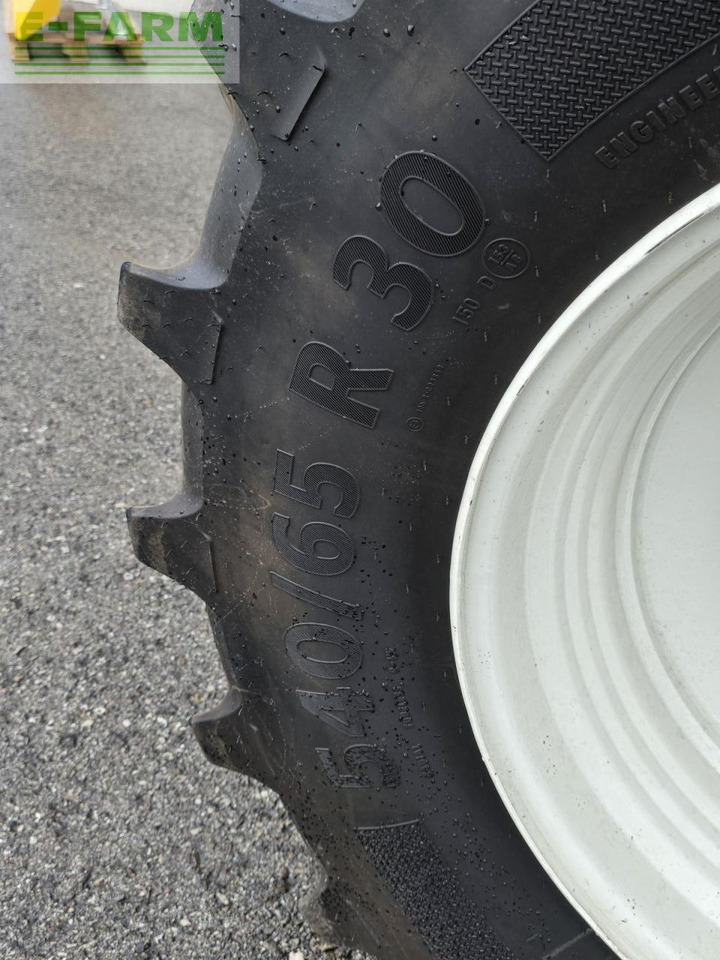 New Holland t7.210 auto command sidewinder ii (stage v) - Farm tractor: picture 3 New Holland t7.210 auto command sidewinder ii (stage v) - Farm tractor: picture 3