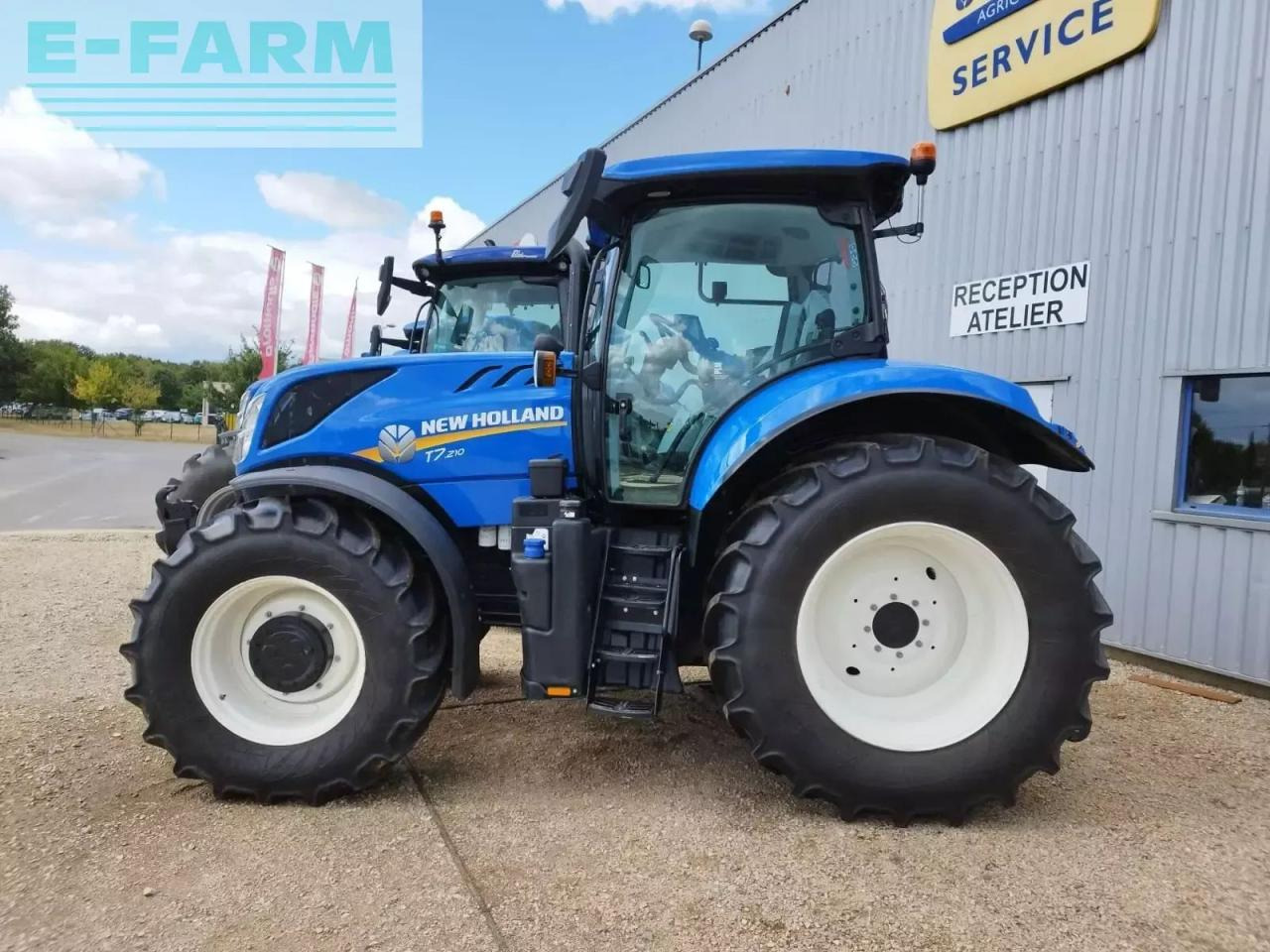 New Holland t7 210 pc - Farm tractor: picture 5 New Holland t7 210 pc - Farm tractor: picture 5