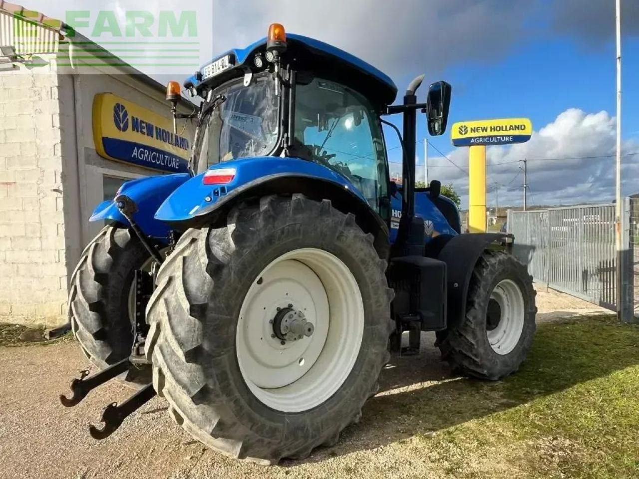New Holland t7.210 pc classic - Farm tractor: picture 3 New Holland t7.210 pc classic - Farm tractor: picture 3