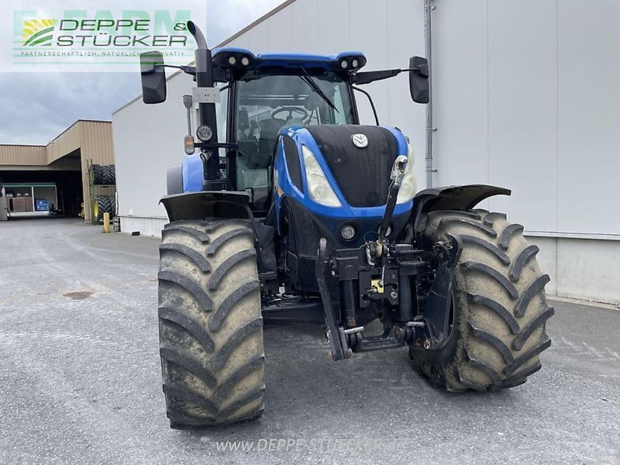 New Holland t7.230 - Farm tractor: picture 3 New Holland t7.230 - Farm tractor: picture 3