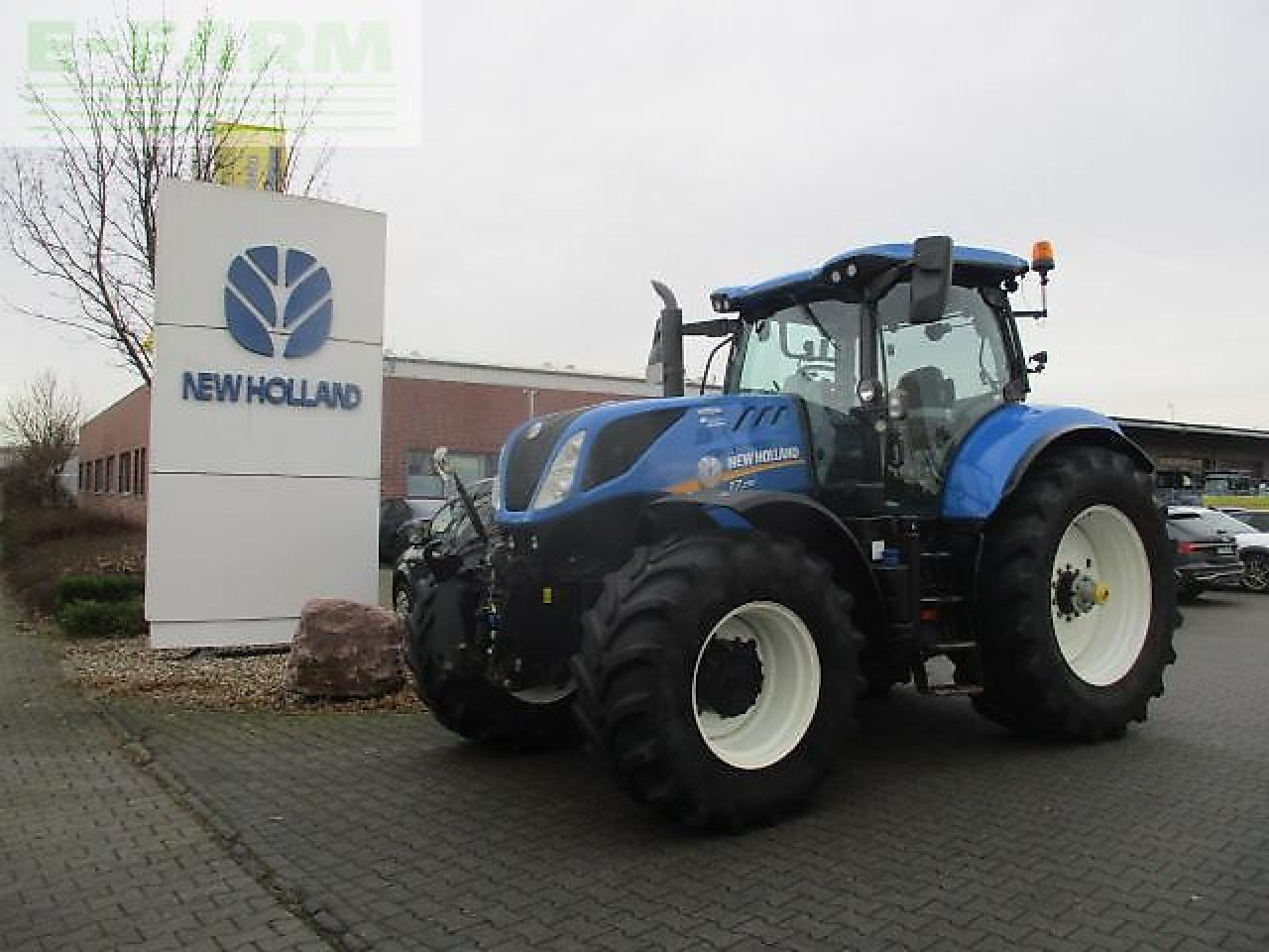 New Holland t7.230 ac - Farm tractor: picture 2 New Holland t7.230 ac - Farm tractor: picture 2