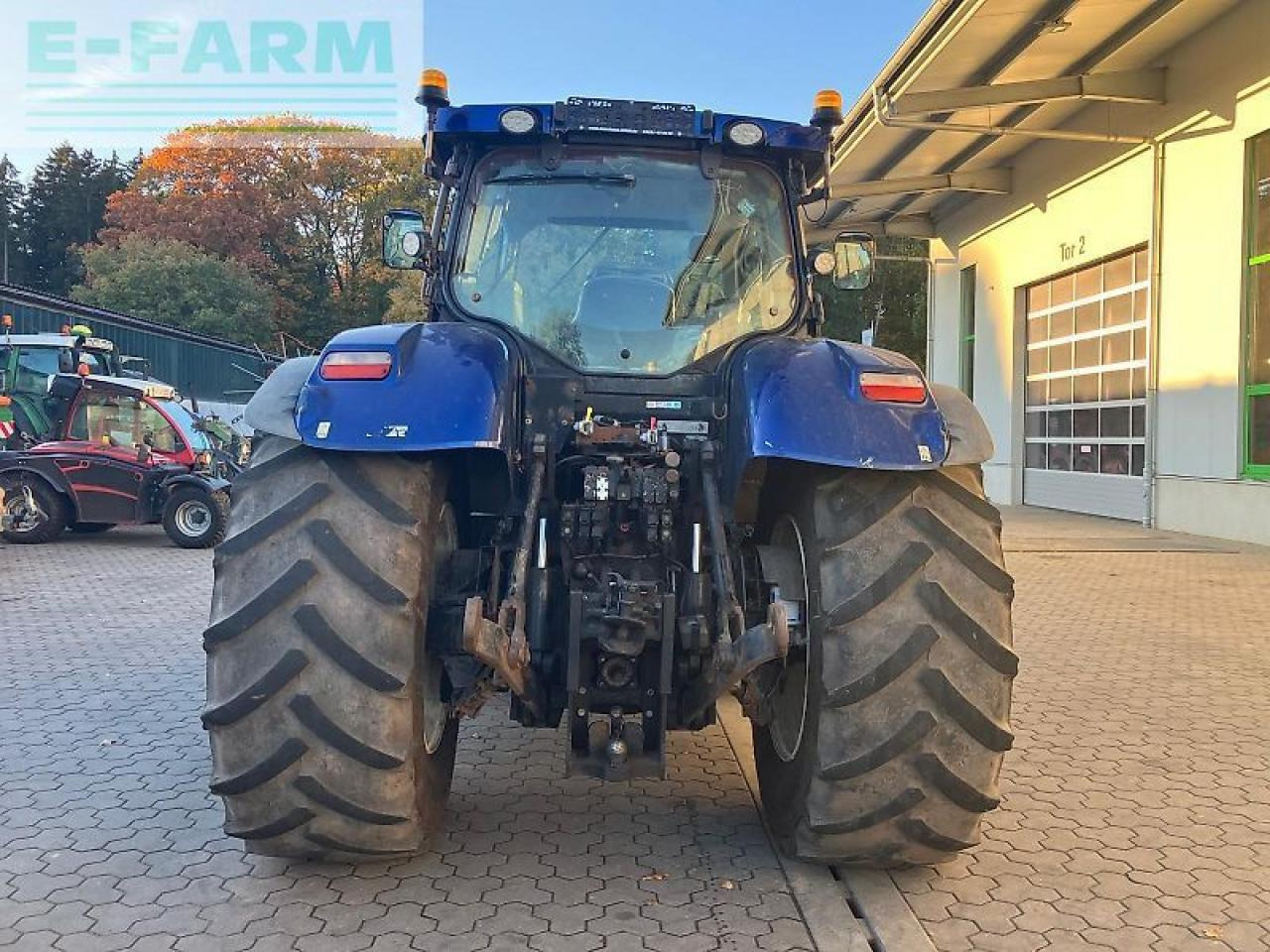 New Holland t7.270 auto command - Hot Deal - Farm tractor: picture 4 New Holland t7.270 auto command - Hot Deal - Farm tractor: picture 4