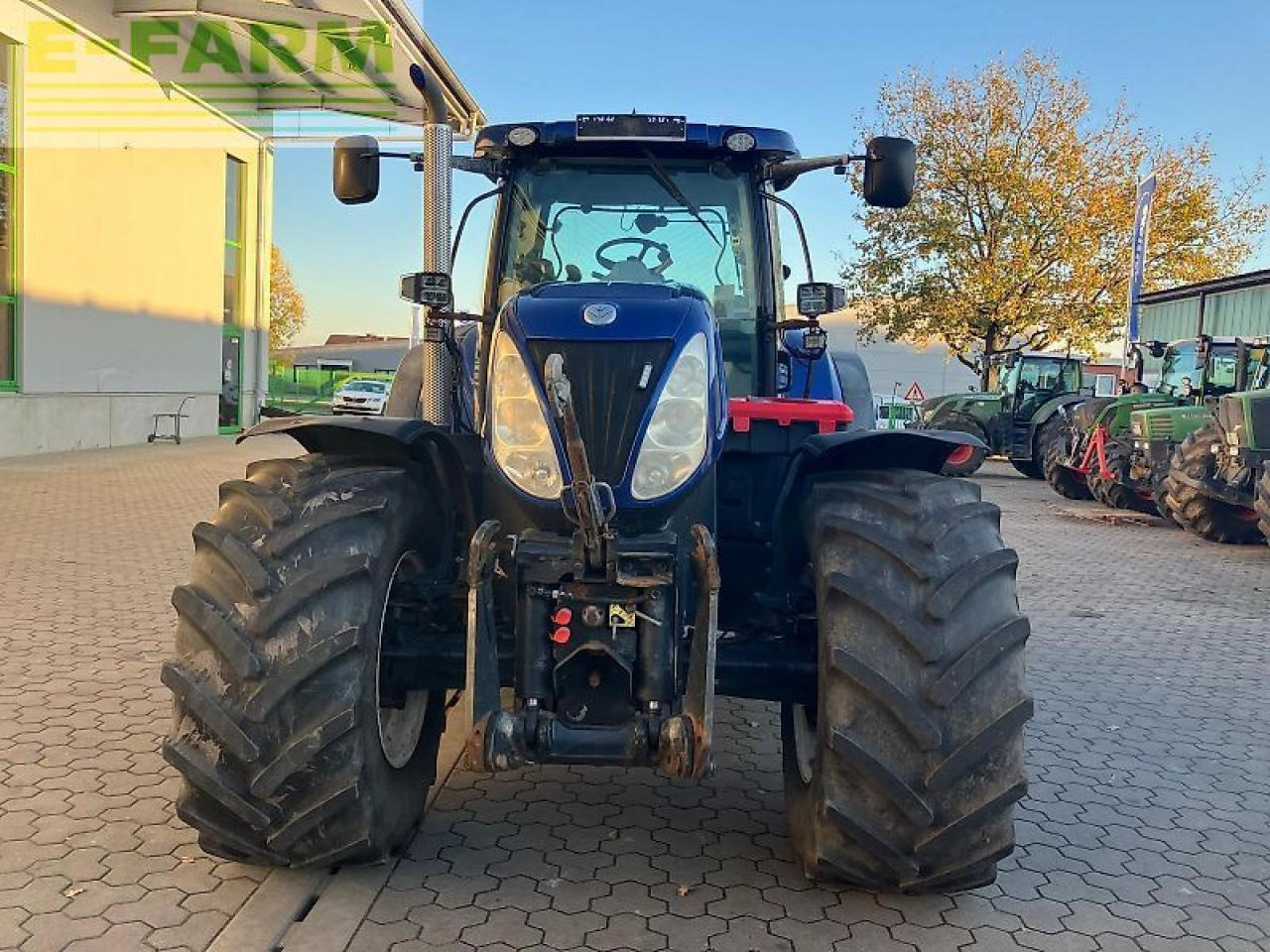New Holland t7.270 auto command - Hot Deal - Farm tractor: picture 2 New Holland t7.270 auto command - Hot Deal - Farm tractor: picture 2