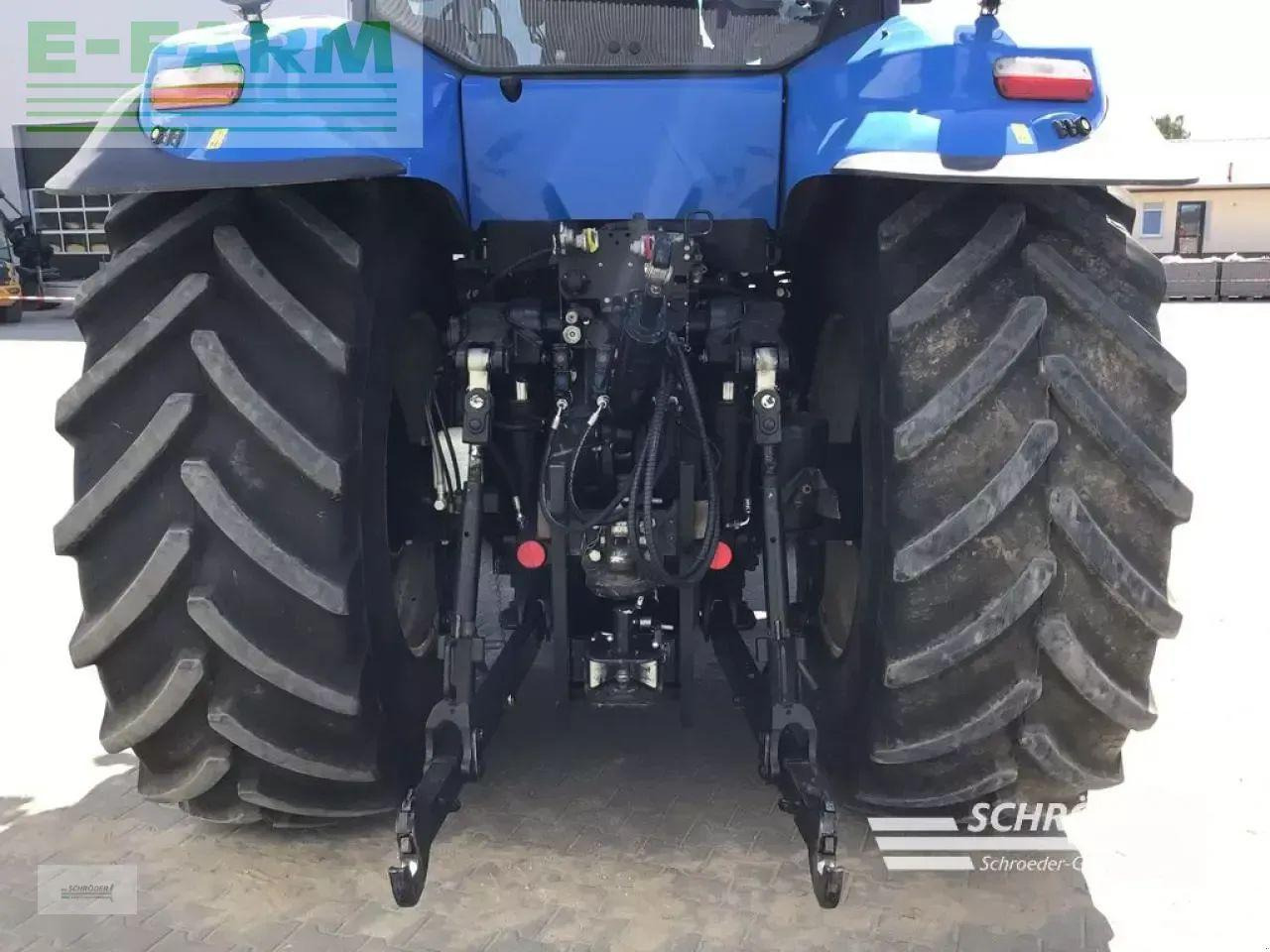 New Holland t8.390 ac - Farm tractor: picture 5 New Holland t8.390 ac - Farm tractor: picture 5