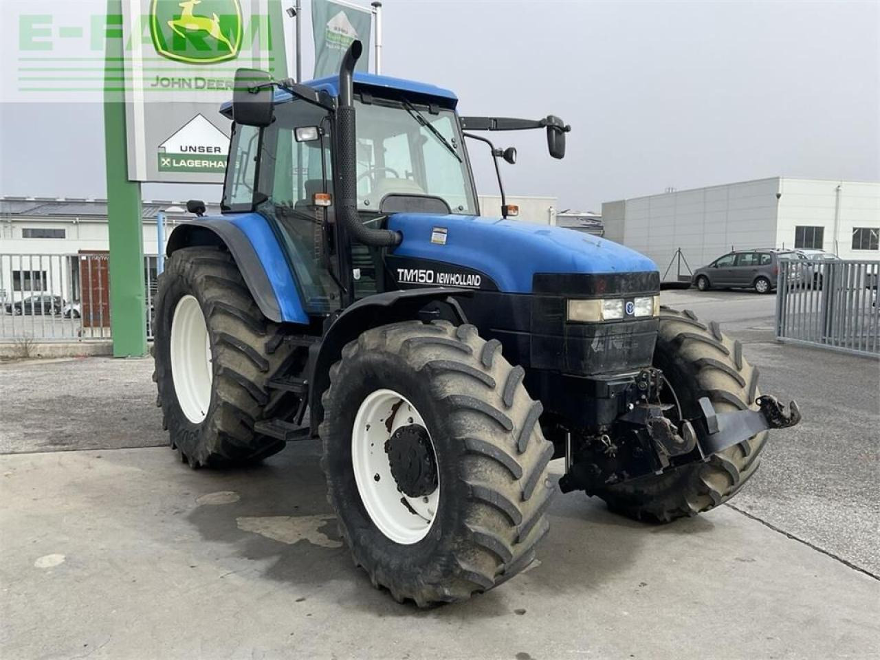 New Holland tm 150 - Farm tractor: picture 2 New Holland tm 150 - Farm tractor: picture 2
